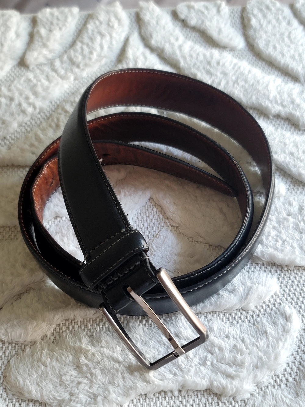 Kirkland mens leather belt size 42
